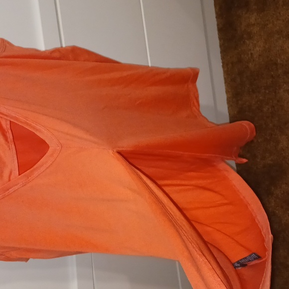 Champion active top with open back - Picture 3 of 3